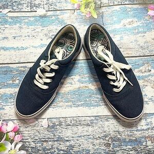 EDDIE BAUER Navy Chatham Sneakers Womens size 9